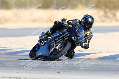 media/Jan-09-2022-SoCal Trackdays (Sun) [[2b1fec8404]]/Turn 6 (1035am)/